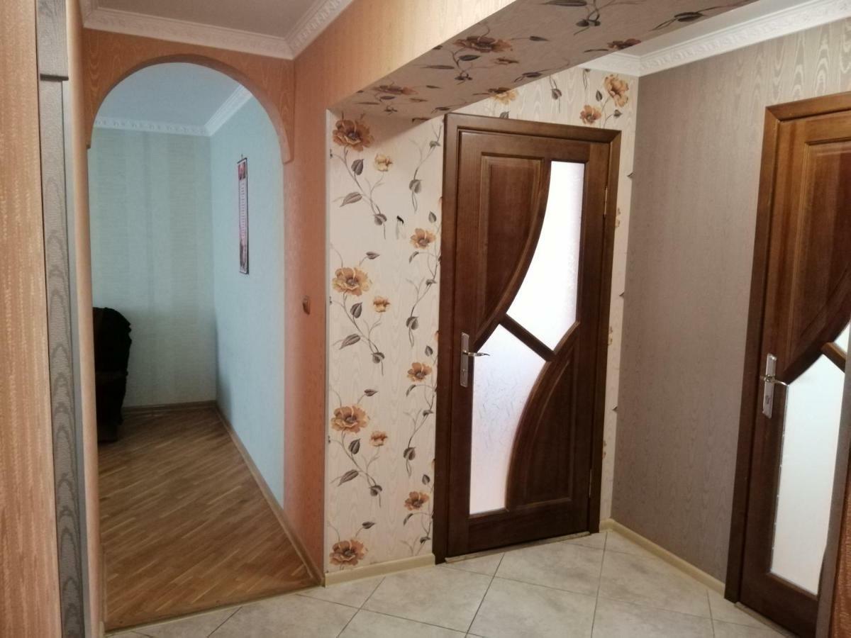 Тихая Квартира В Центре Ковеля Kovelʼ Esterno foto