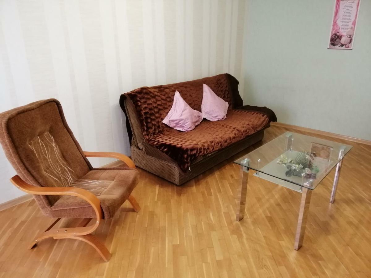 Тихая Квартира В Центре Ковеля Kovelʼ Esterno foto